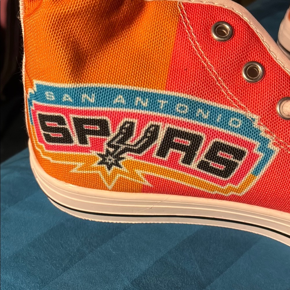 San Antonio Spurs high top sneakers Brand NEW! - Picture 8 of 8